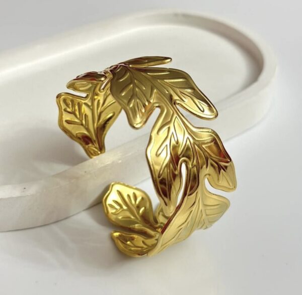 Golden Vine Anti-Tarnish Leaf Cuff Kada