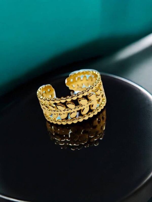 The Botanical Filigree Ring