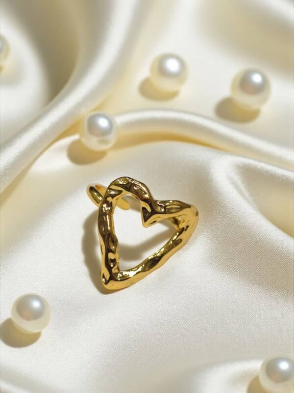 Sculptural Hammered Heart Ring – Anti-Tarnish Bold Statement Ring