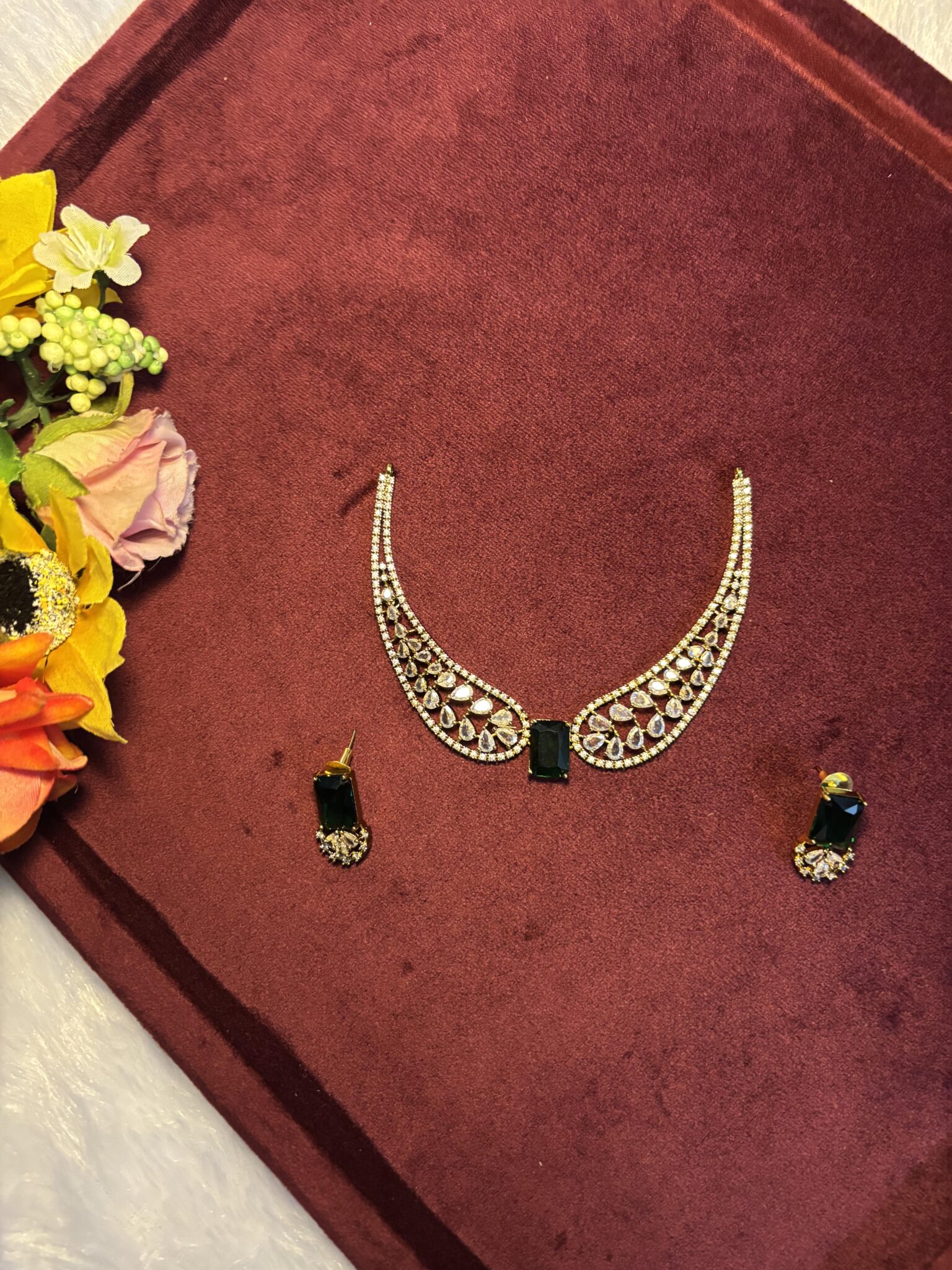 emerald-shine-diamond-finish-necklace-set