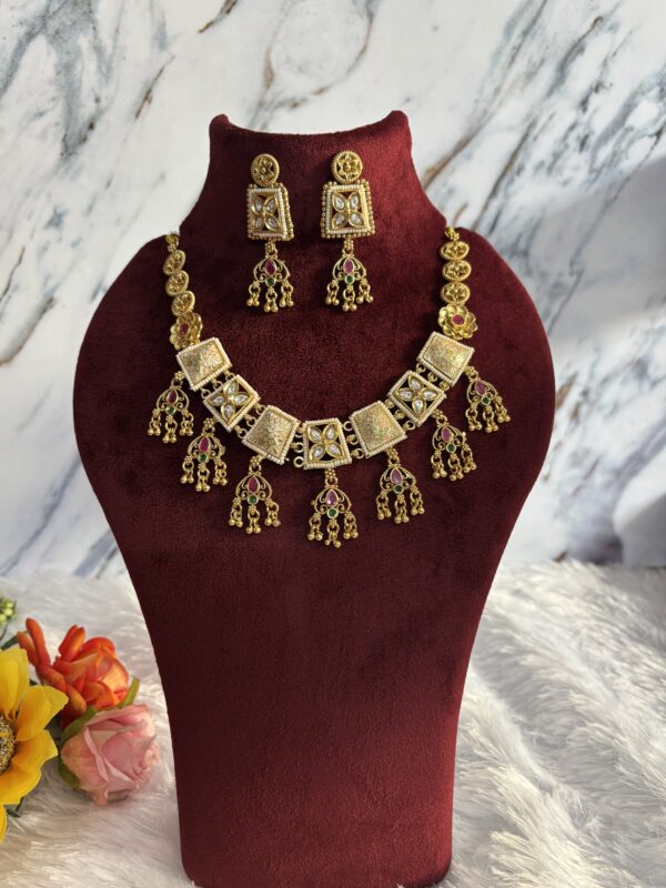 Heritage Square Lakshmi Pendant Necklace Set