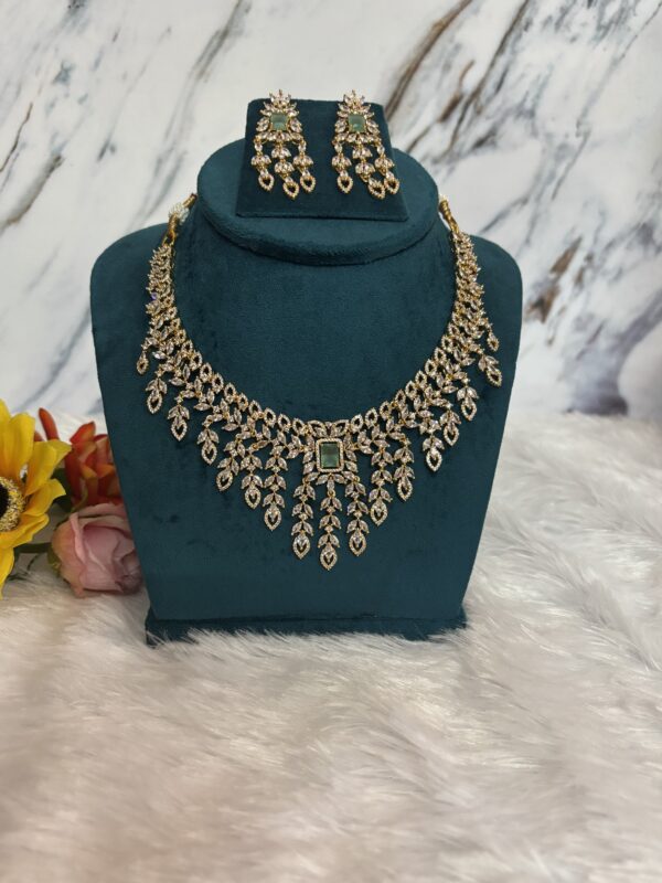 Emerald Mist Crystal Necklace Set