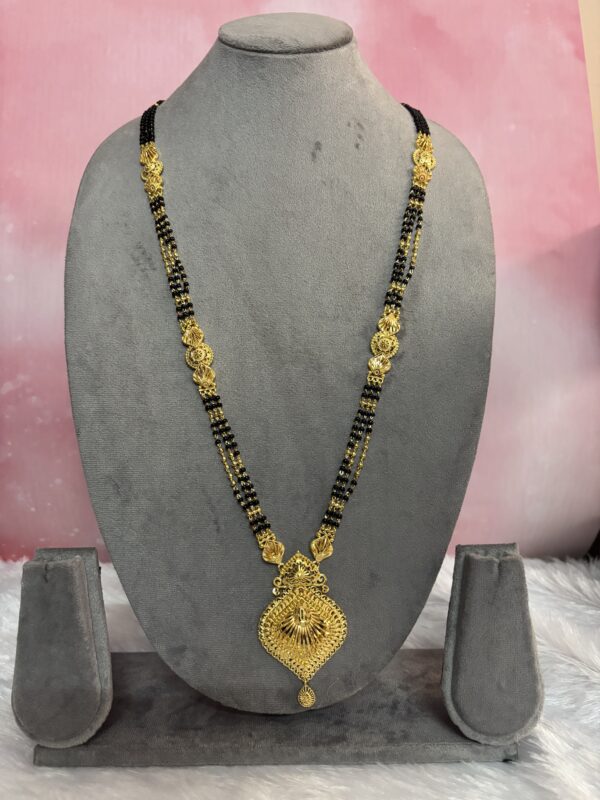 Sriya Traditional Mangalsutra - 2gm Gold