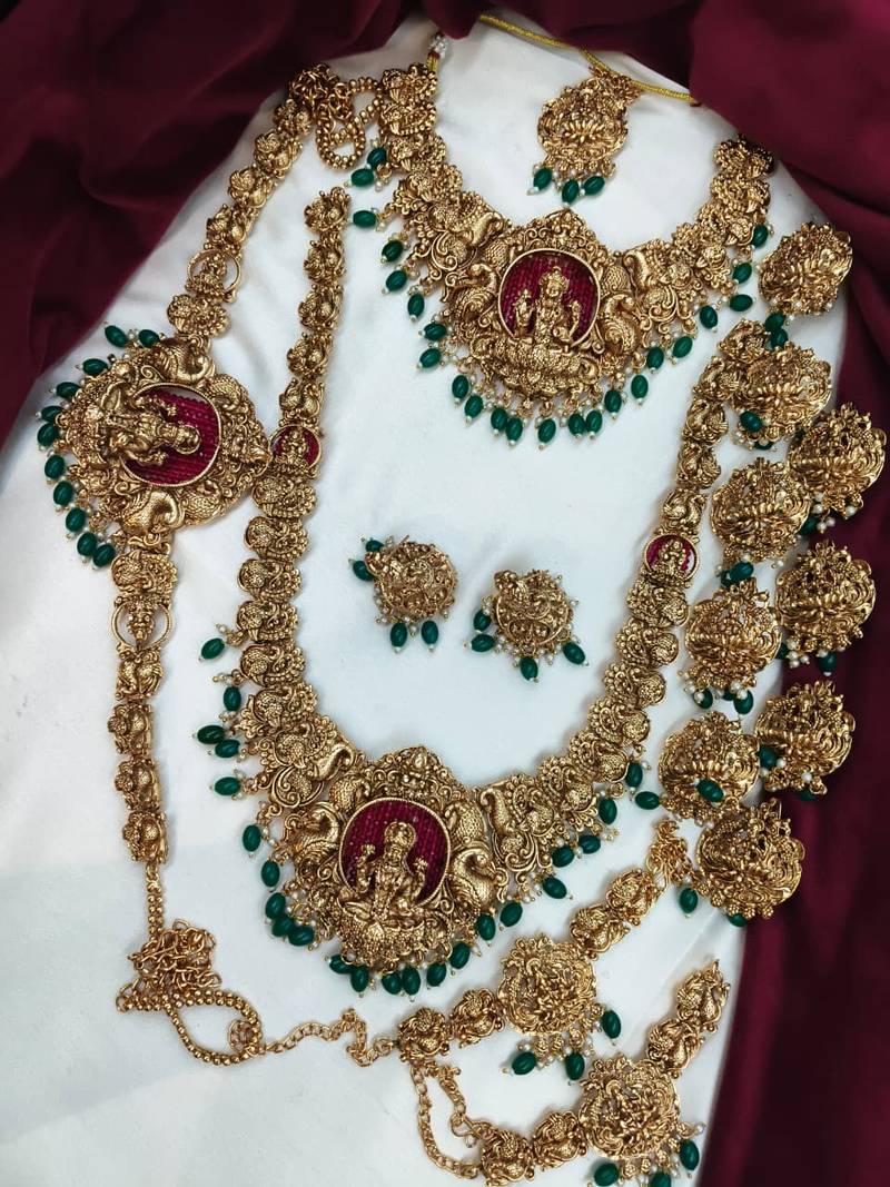 ruby-emerald-lakshmi-temple-grand-bridal-set